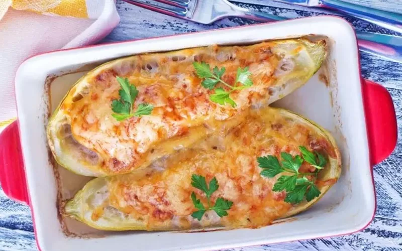 кабачки с курицей и грибами